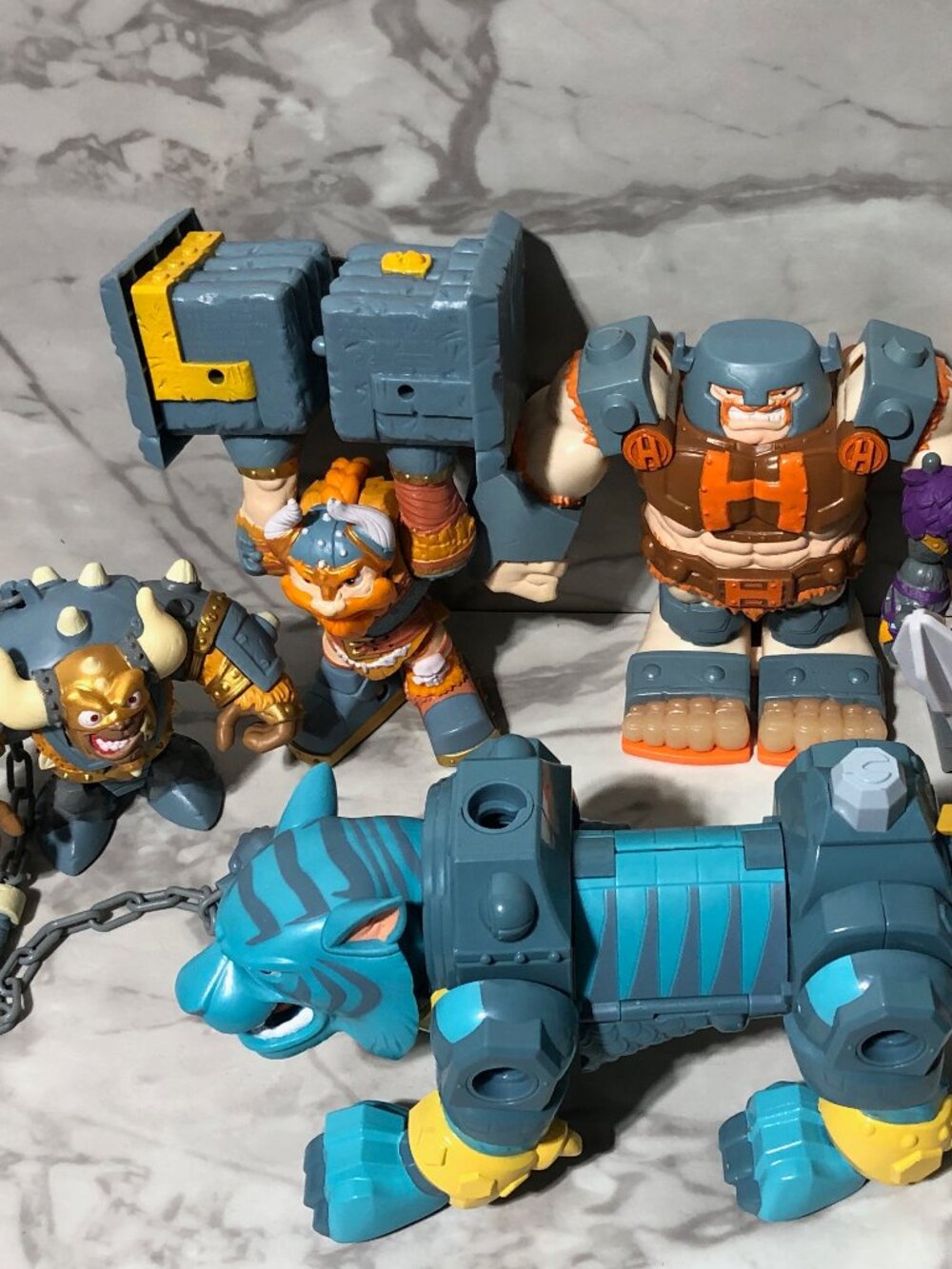 Little Tikes Kingdom Builders Lot Of 7 Figures: Sir Phillip Hammer Sledge Beast